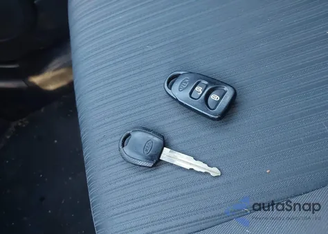 2010 Kia Sportage Lx V6 z USA, uszkodzony, nr VIN KNDKGCA35A7701964